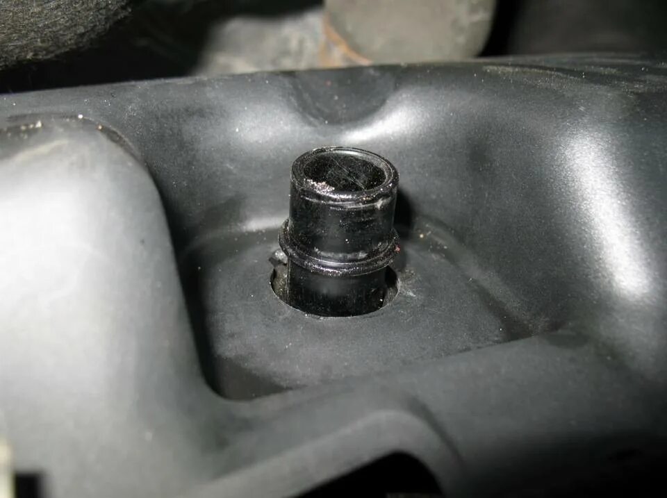 Сапун мотор-редуктора. Сапун это. Сапун это. Что такое сапун в автомобиле. Сапун корандо.