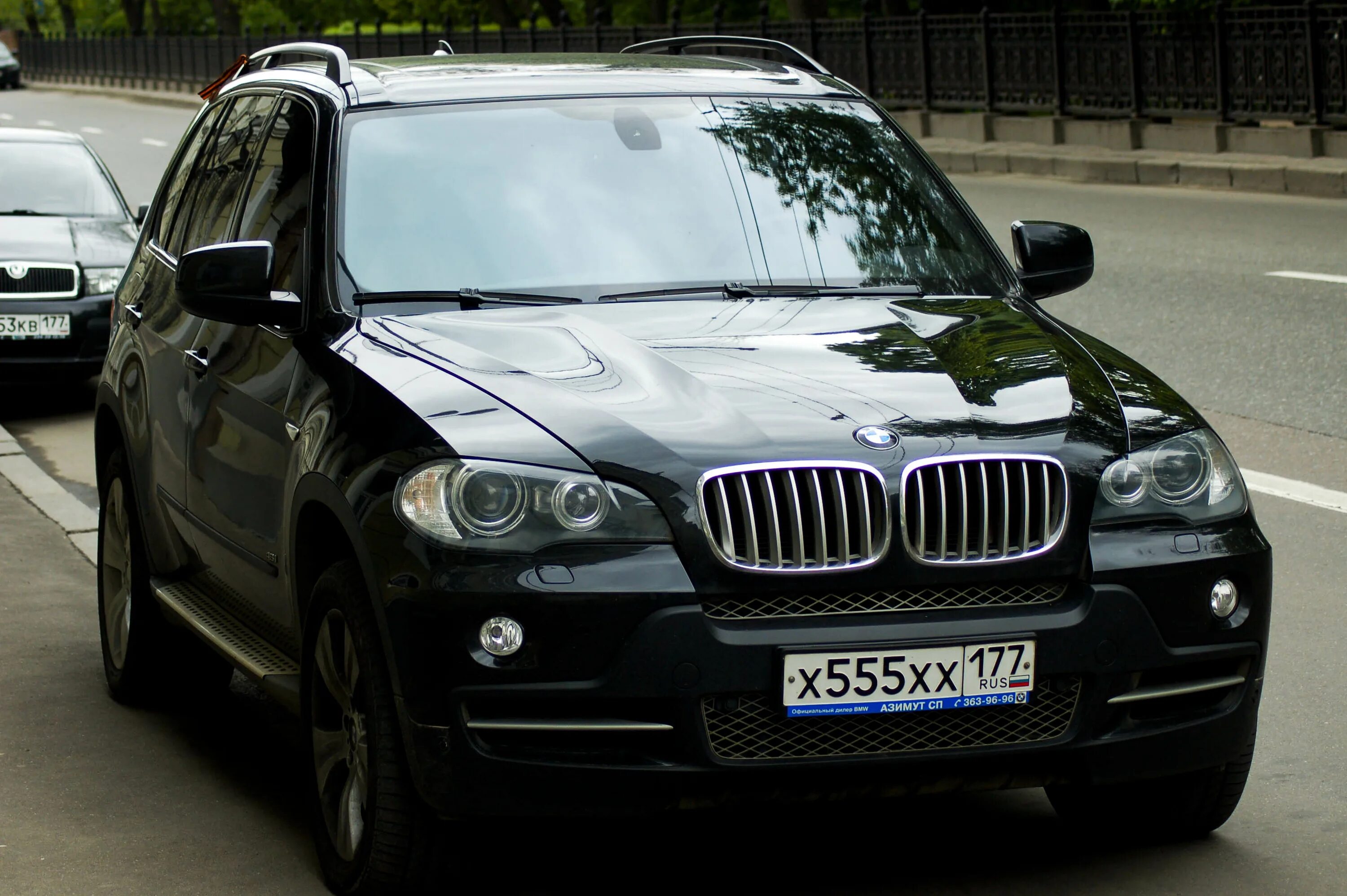 BMW x5 ЕКХ 77. БМВ х5 с номерами 005. BMW x5 555 750. БМВ х5 номер 444. На блатных номерах катит бэха на понтах