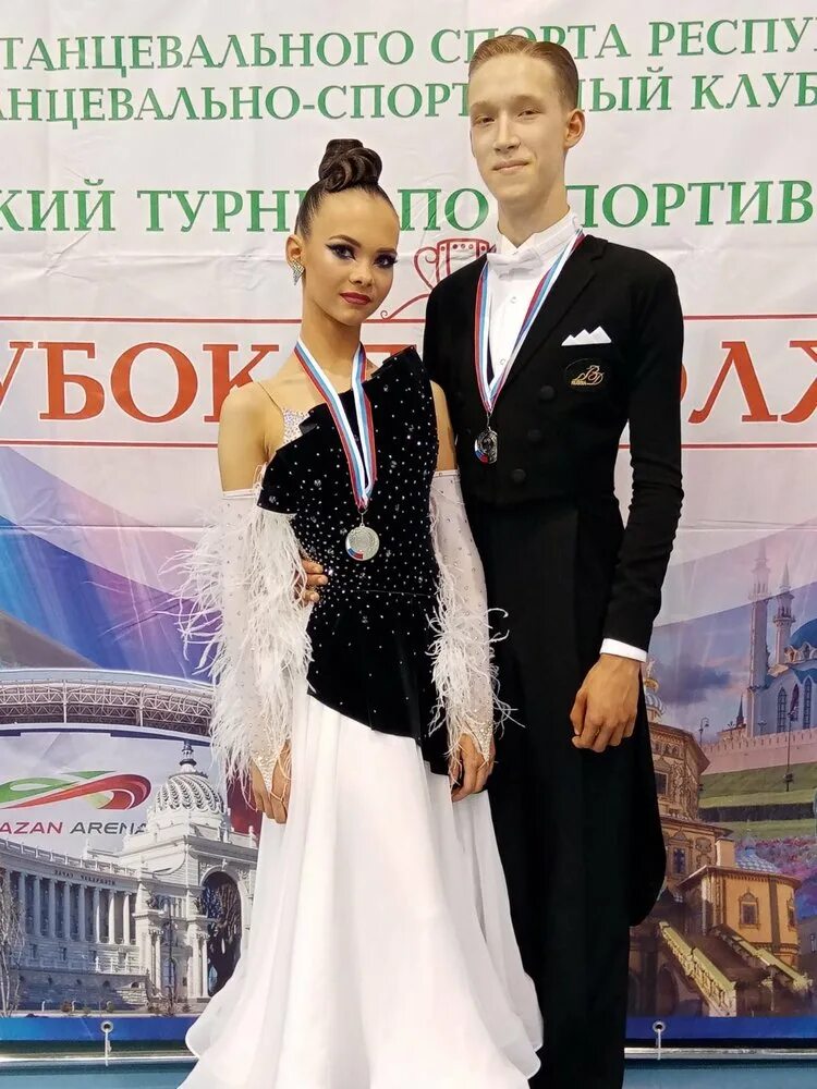 Классы на турнирах по бальным танцам выступают по классам или нет. Спортивные танцы краснодар. Классы на турнирах по бальным танцам выступают по классам или нет. Соревнования по танцам. Екатеринбург бальные танцы всероссийские соревнования.
