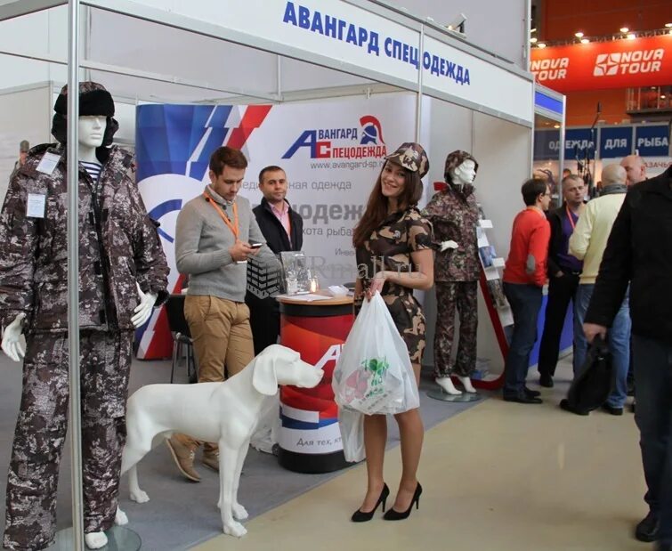 Авангард спецодежда. Выставка спецодежды. авангард магазин спецодежды. униформа для выставки. выставочные стенды спецодежда.