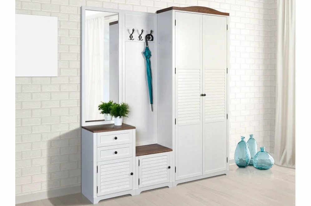 Прихожая с белой мебелью. Прихожая катрин евромебель. Прихожая с белой мебелью. Лайфмебель прихожая белая фортуна1700. Стильная маленькая прихожая.