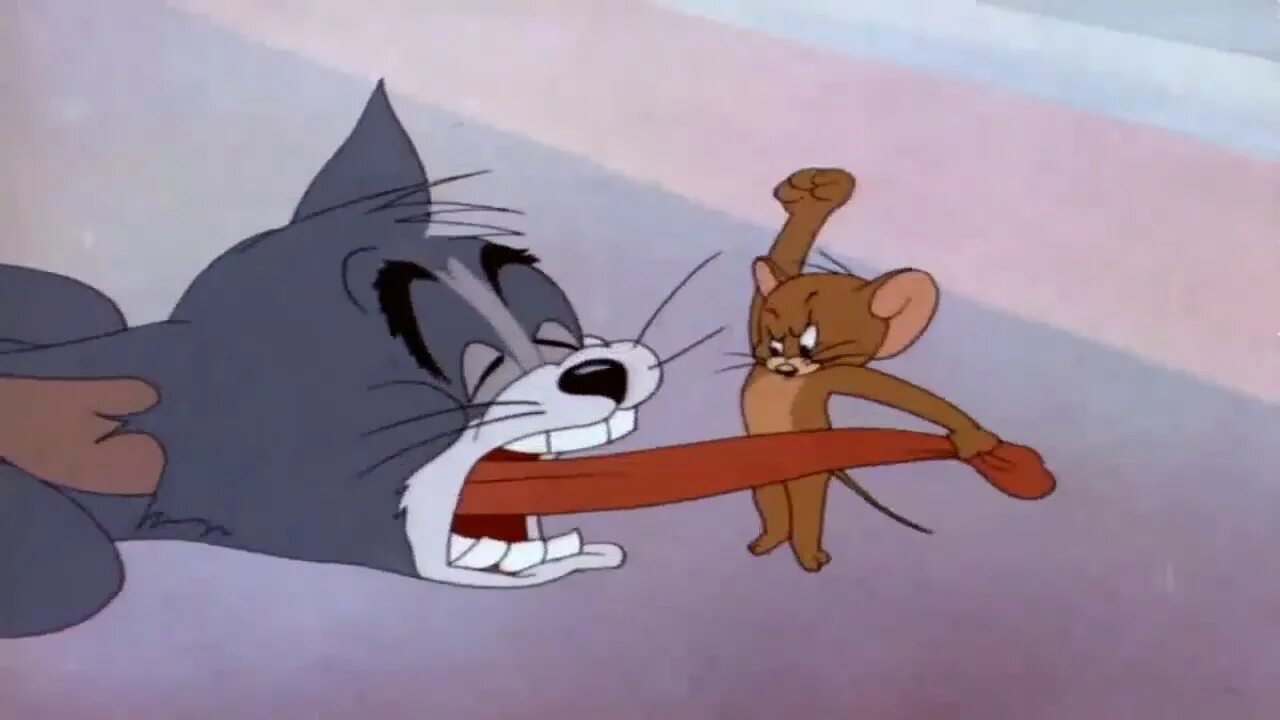 Брат джерри. Tom and Jerry 2021. Джерри бьет Тома. Мышонок Джерри. Джерри злой.