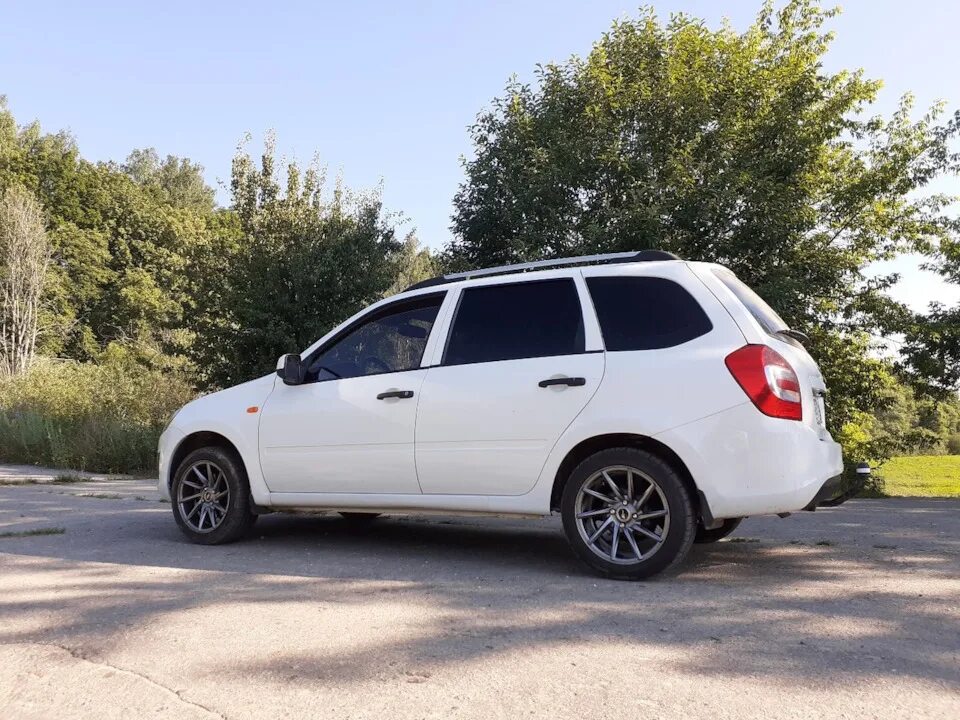 Калина 2 универсал р16. Калина 2 универсал r16. Калина 2 универсал. Калина 2 универсал на дисках. Калина 1 универсал.