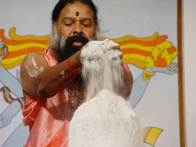 Индия люди. Индия люди. Индийская диаспора в африке. Малайзия мужчины. India migration report 2012.