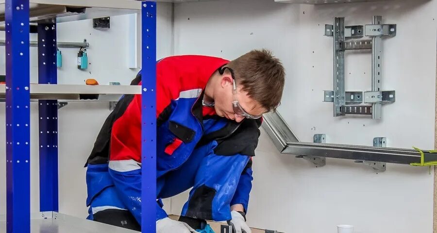 Студент получил гонорар в размере 700. Чемпионат профмастерства «профессионалы». современная мастерская профессионалитет. профобучение в якутии. соревнования для сварщиков студентов профисионалитет.