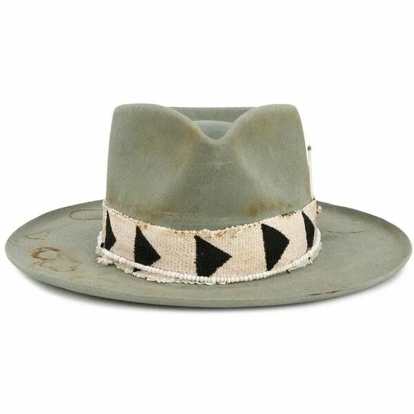 Less hat
