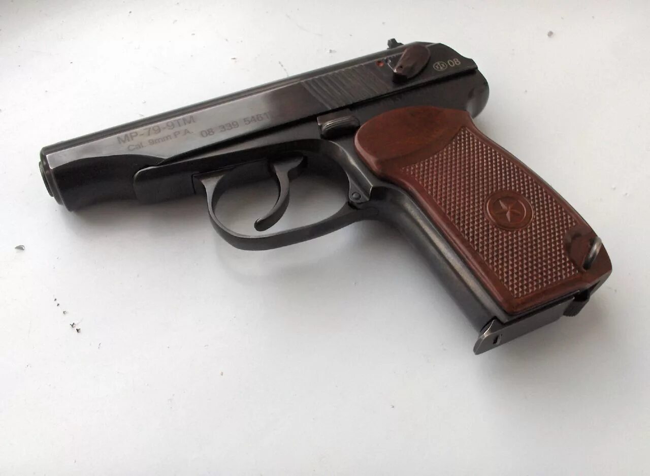 Иж-79-9т макарыч. Иж-79-9т макарыч. Иж-79-9т 9 мм. Макарыч 2004 никелированный затвор. Травмат иж 79.