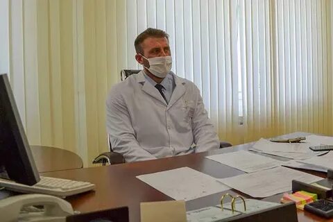 Главврач поликлиники 4