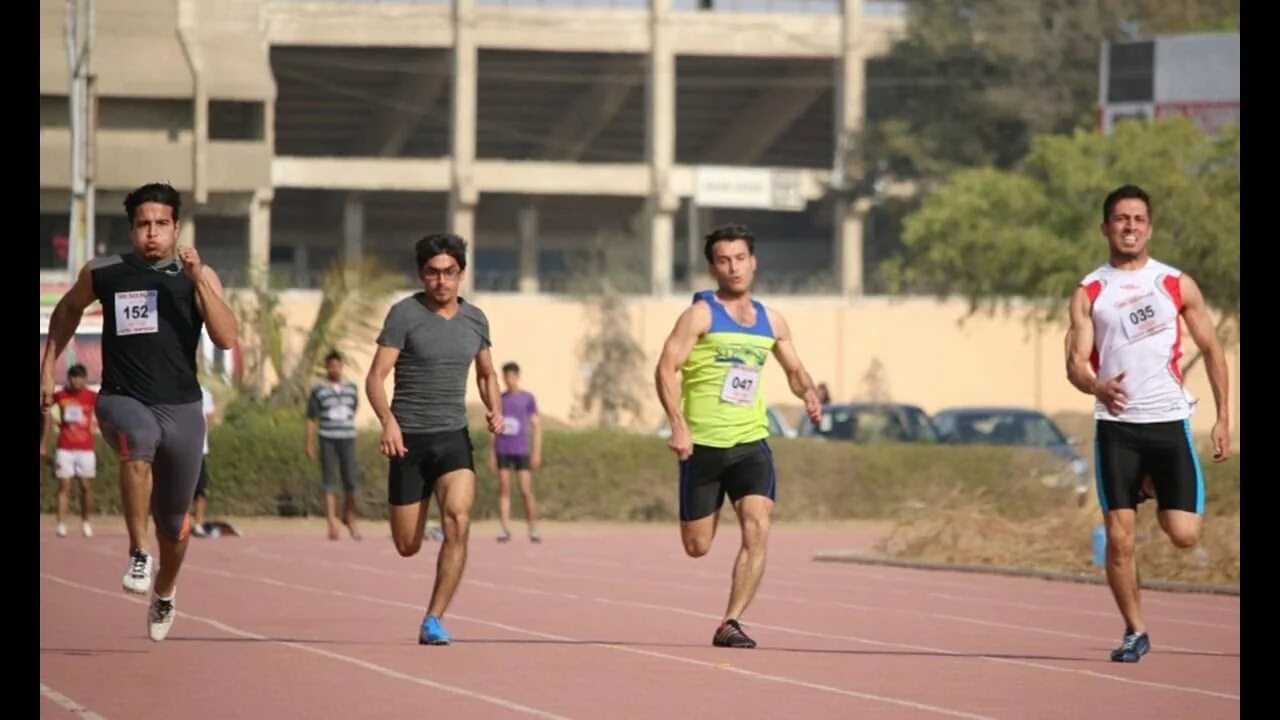 University sports festival boys athletes. Эстафета среди мужчин Тувы. Эстафета конькобежный. Конькобежная эстафета среди трудовых коллективов. Конькобежная эстафета трудовые коллективы.