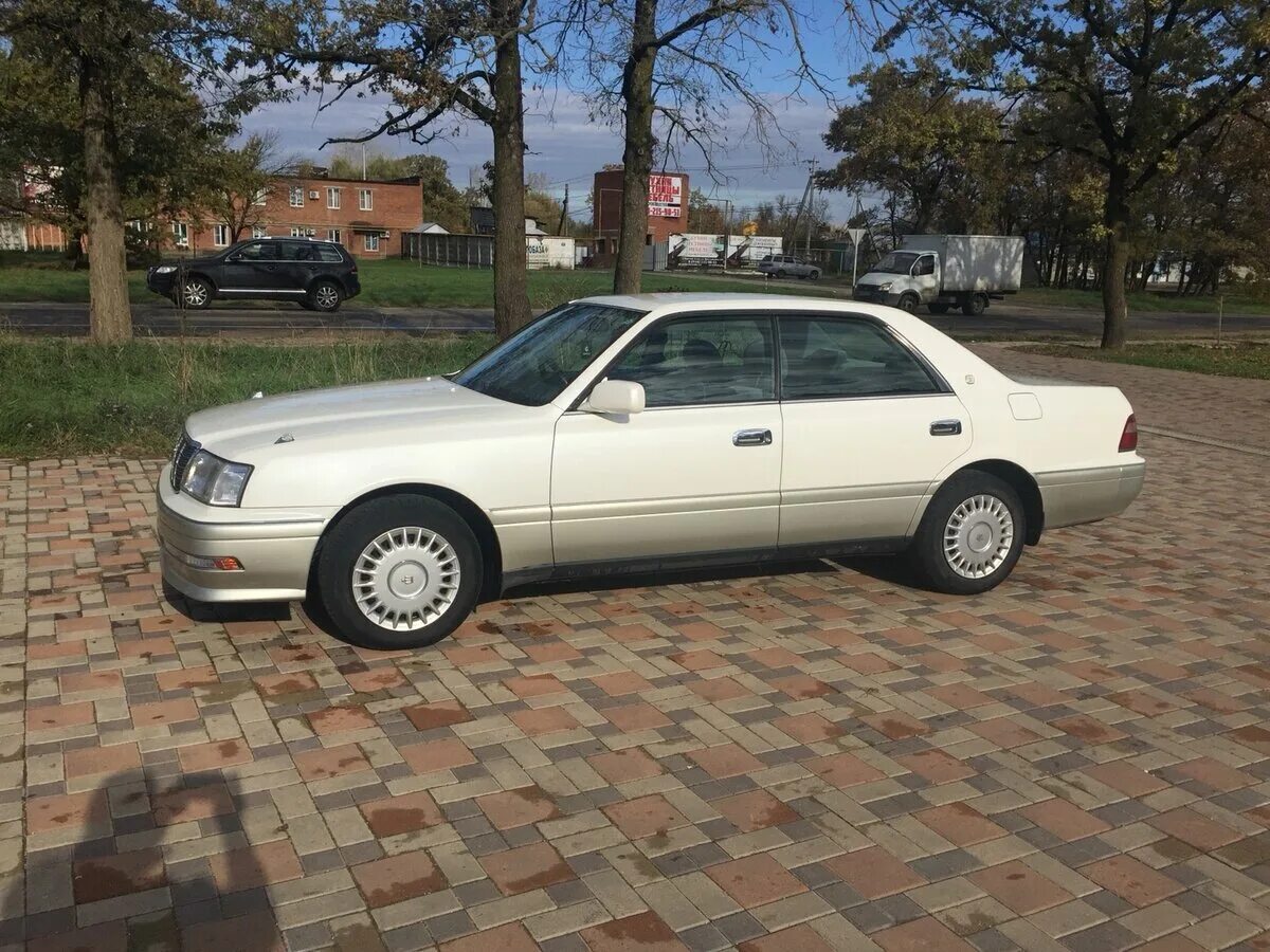 Тойота краун 1993 3. Тойота краун 1996г. Тойота кроун 1995. Toyota crown 1991-1995. Тойота crown 1995.