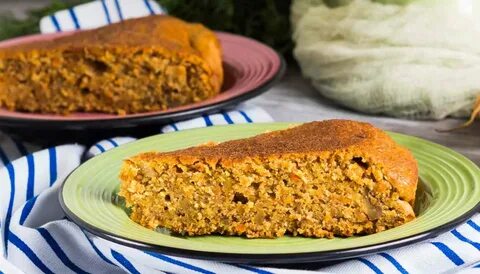 Морковный пирог с грецкими орехами и корицей