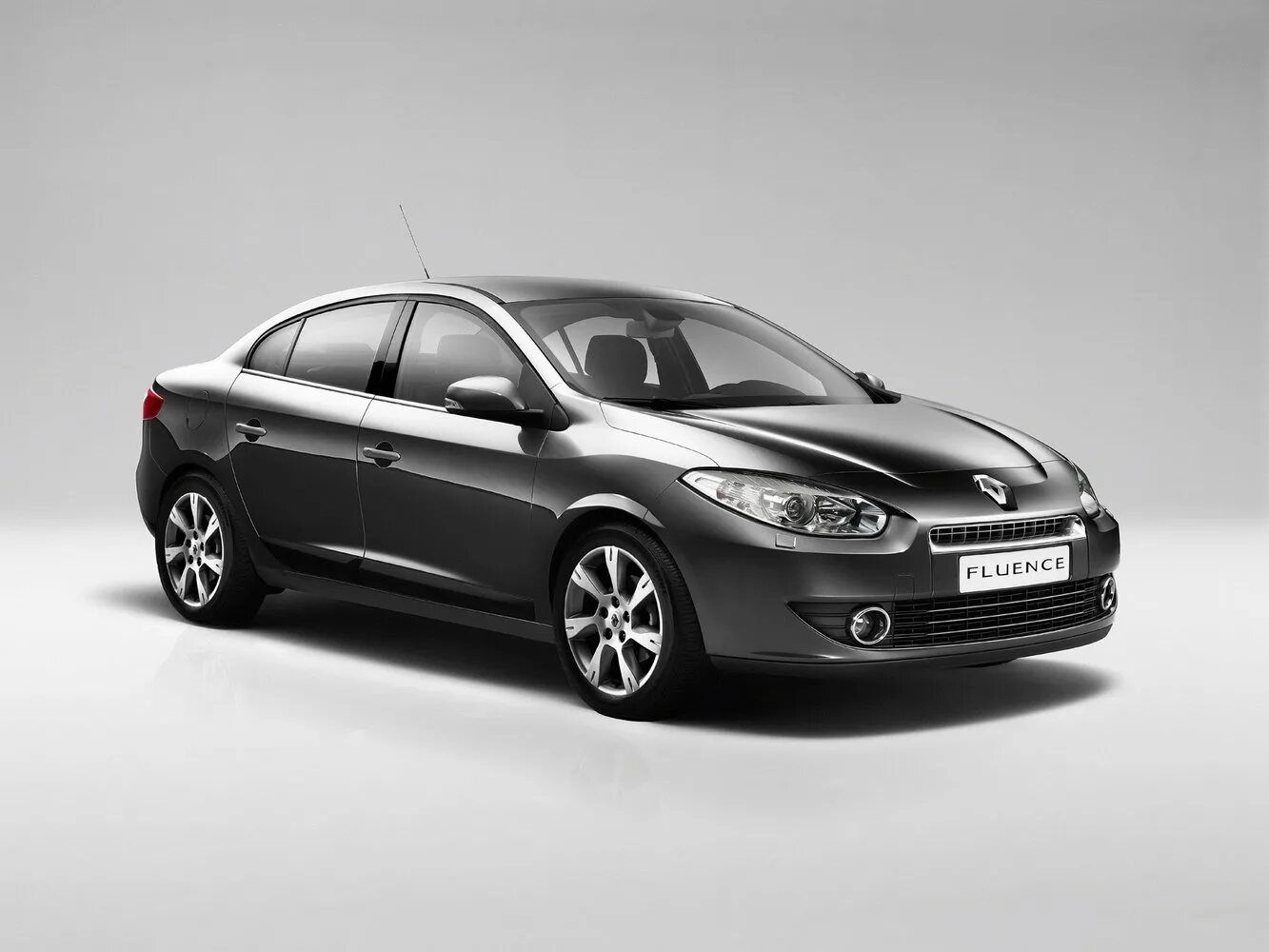 Renault fluence 1.6. Renault Fluence 2010. Renault Fluence 1. Рено Флюенс 2009. Renault Fluence (2009-2017).