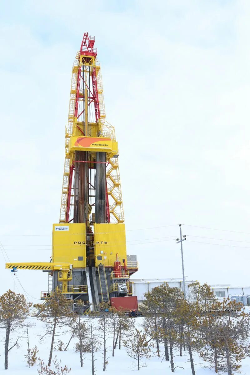 Нефтеюганск буровые. Нижневартовский филиал рн бурение. рн-бурение нефтеюганск. буровая рн бурение 4000. вышкомонтажники рн бурение.