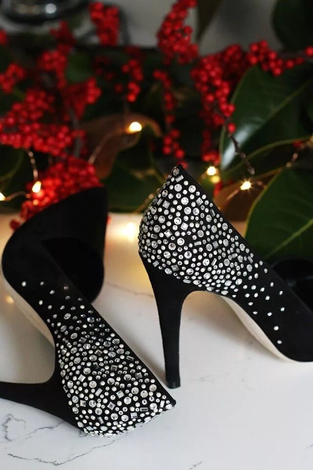 Рандеву туфли шпильки. Черные туфли ralph russo. Туфли на каблуке для девочек 14 лет чёрные. Sasha fabiani обувь лодочки. Бежевые лодочки christian louboutin.