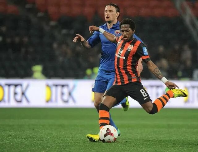 бернард анисио калдейра дуарте. шахтер террикон футбол спорт. бернар шахтер. шахтер террикон футбол спорт. лига европы 2022-2023.