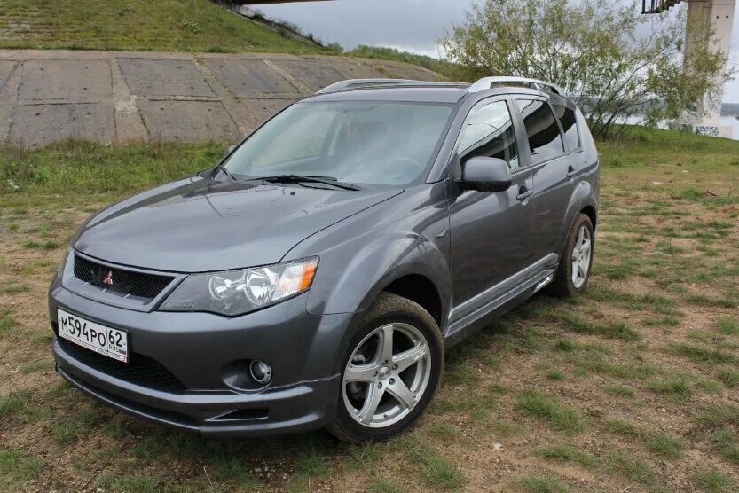 Митсубиси Аутлендер 2008. Mitsubishi Outlander XL 3.0. Митсубиси Аутлендер XL 2008. Mitsubishi Outlander XL 2011 серый. Mitsubishi outlander xl 2008 год