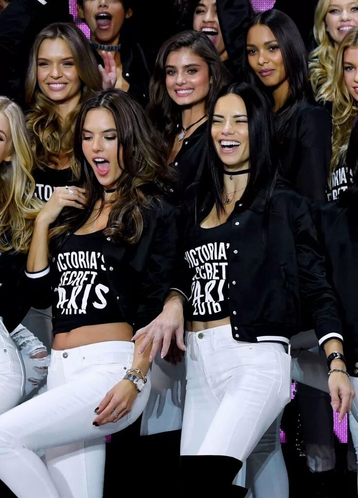 Vs model. Адриана лима и тейлор хилл. модели vs. модели vs 2025. vs models.