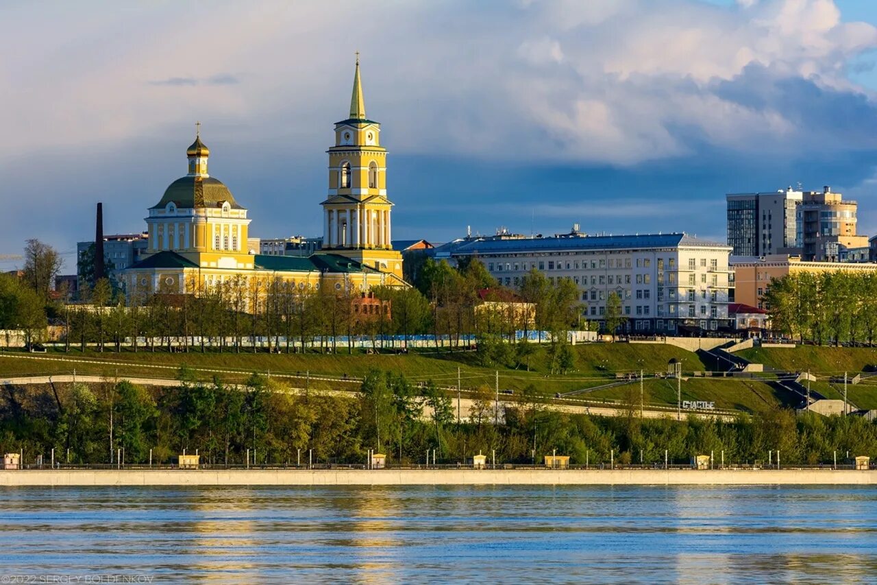 Каталоги города перми. Набережная реки Кама Пермь. Пермь набережная Камы. Новая набережная Пермь. Набережная Пермь 2022.