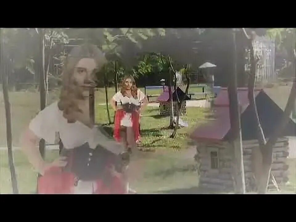 Песня два окна со двора и развесистый. Два окна со двора и развесистый клен. два окна со двора и развесистый. ободзинский два окна со двора. олег ухналев 2 окна со двора.