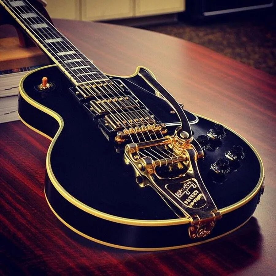 Gibson les Paul Custom 1957 Black Beauty. Gibson les Paul Custom Black Beauty. Gibson les Paul Custom Black. 1957 Les Paul Custom reissue Gibson.