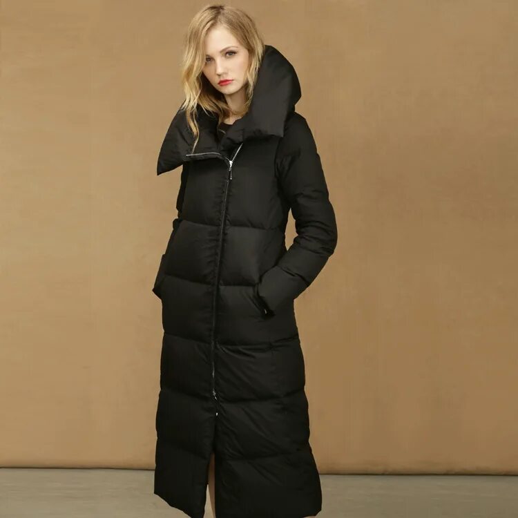 Пуховик - down Coat Black. Женское пальто-пуховик Light down Coat Black арт. >4751026. Пуховик чёрный женский удлиненный Peak Performans down w Coat. Удлиненный пуховик с капюшоном acbsw0dc138. Зимние пуховики удлиненные