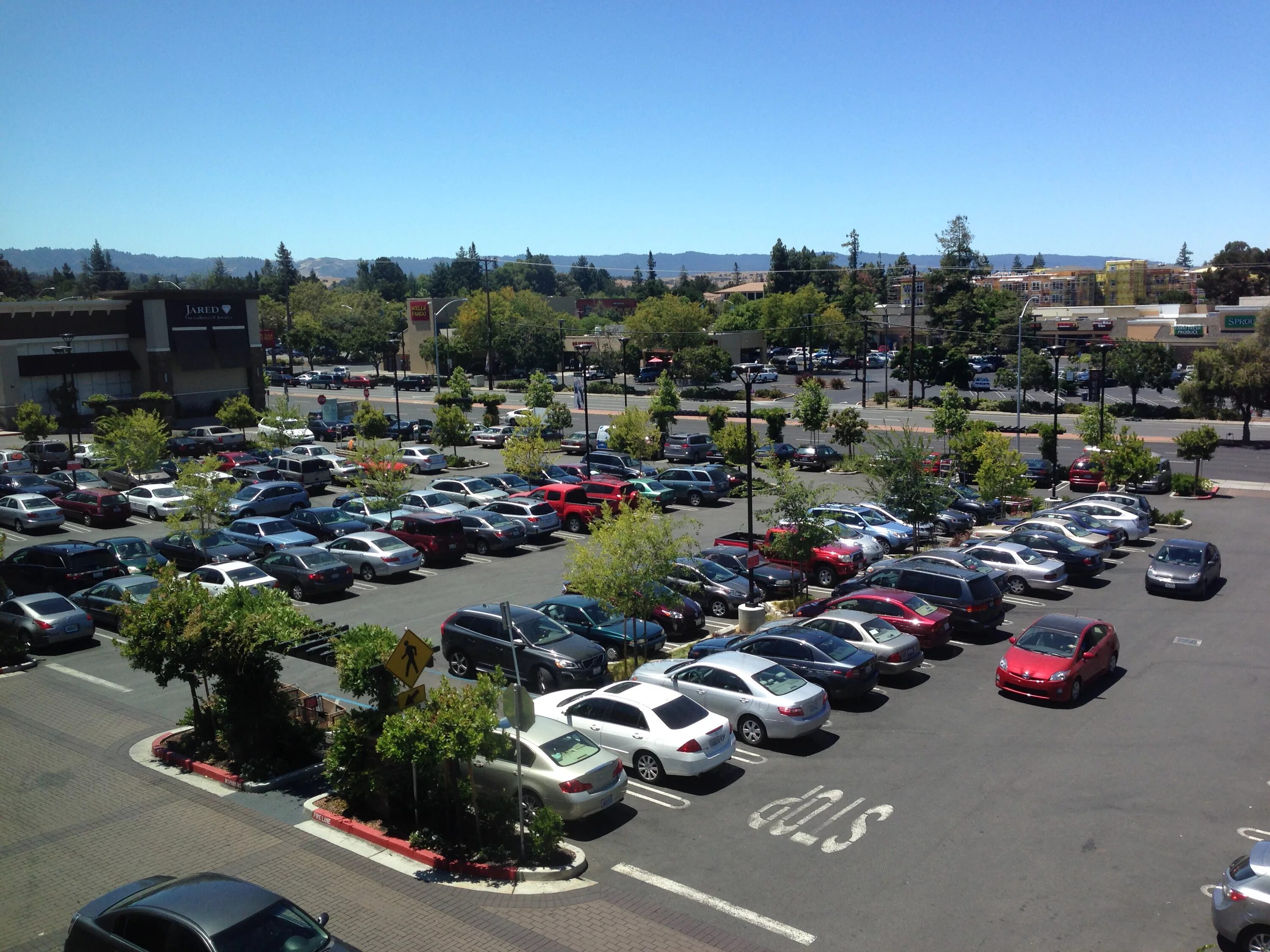 More parking lots. Сивик Сентер (Сан-Франциско). Parking lot. Shopping Mall parking lot. Parking lot USA.