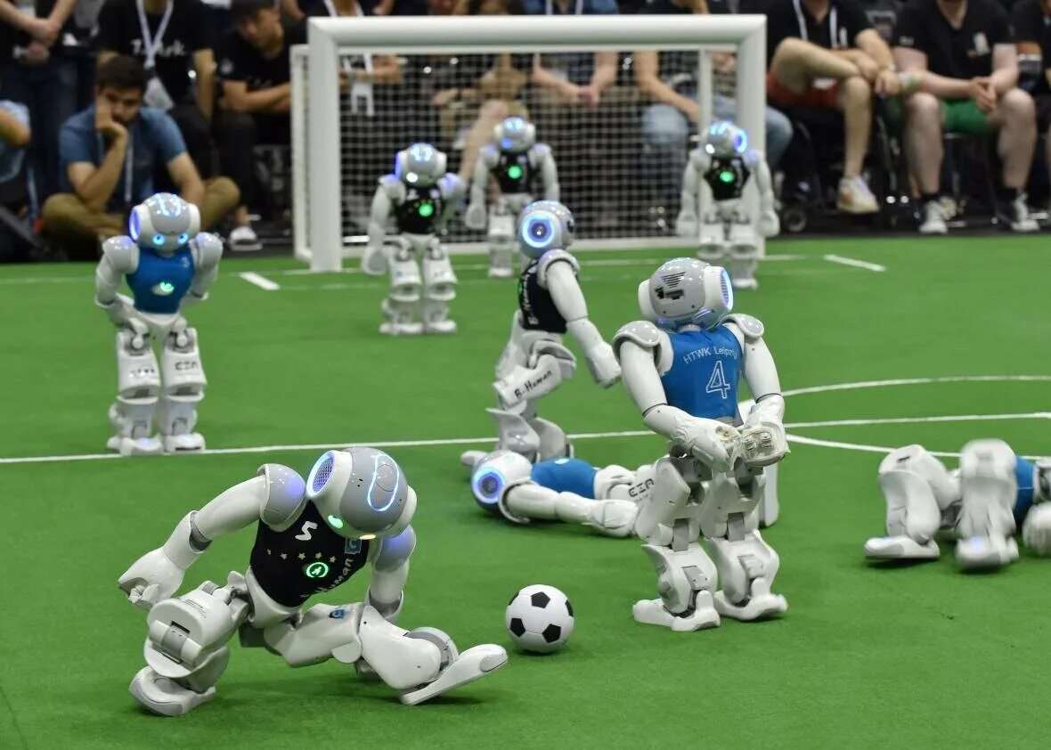 ROBOCUP Томск 2022. Футбол роботов. Робот "футболист". Турнир ROBOCUP. Роботы играют в футбол