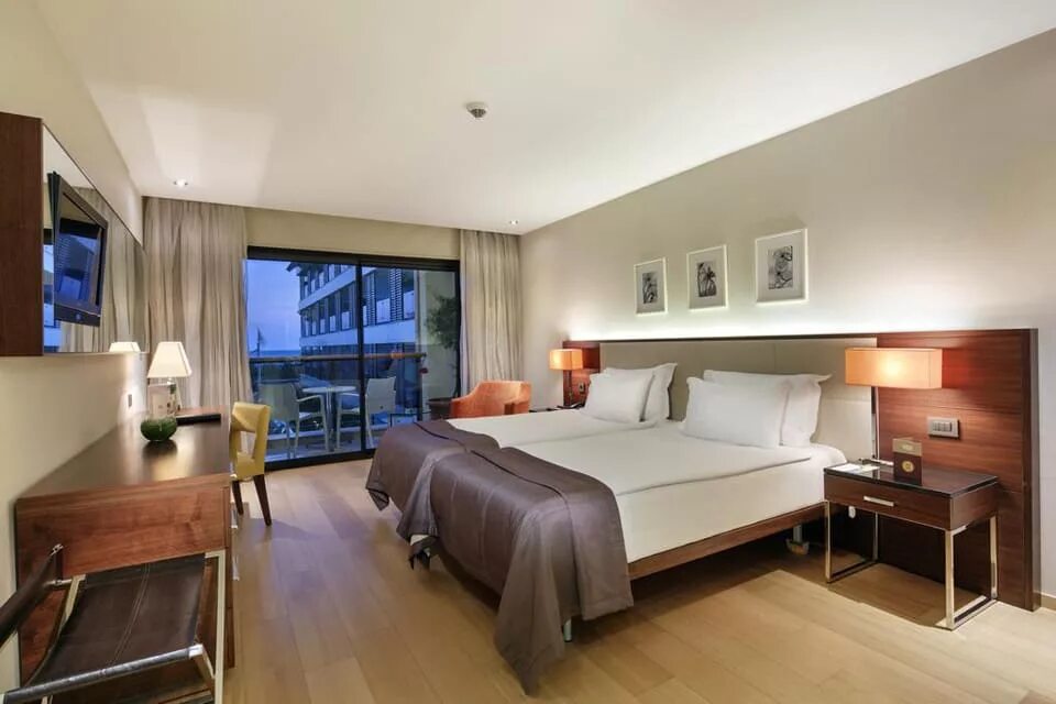 Комната в стиле минимализм. Отель «ranmoor serviced apartments - the courtyard suite» в шеффилде англия. Отель барут коллекшн сиде. Минимализм в интерьере. Flats & council houses в англии.