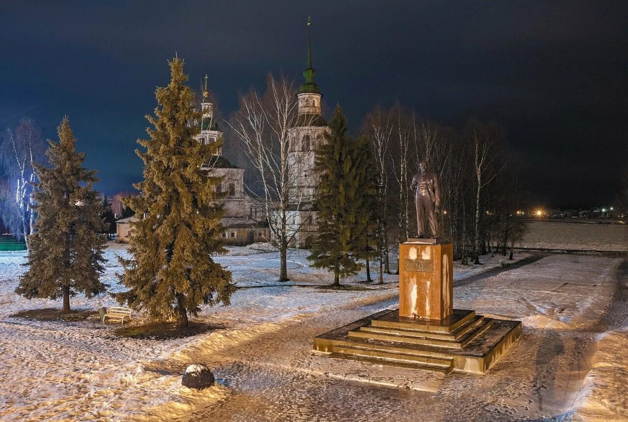 Великий устюг площадь