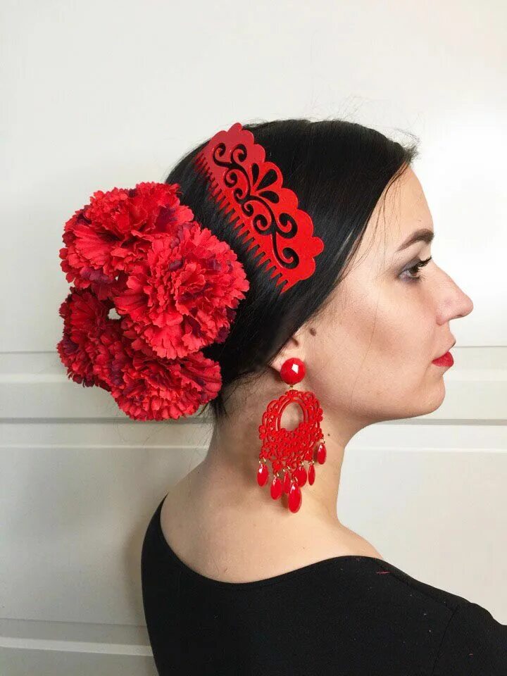 испанское украшение на голову. прическа в стиле фламенко. пейнета испанский гребень для волос. пейнета фламенко. пейнета гребень фламенко.