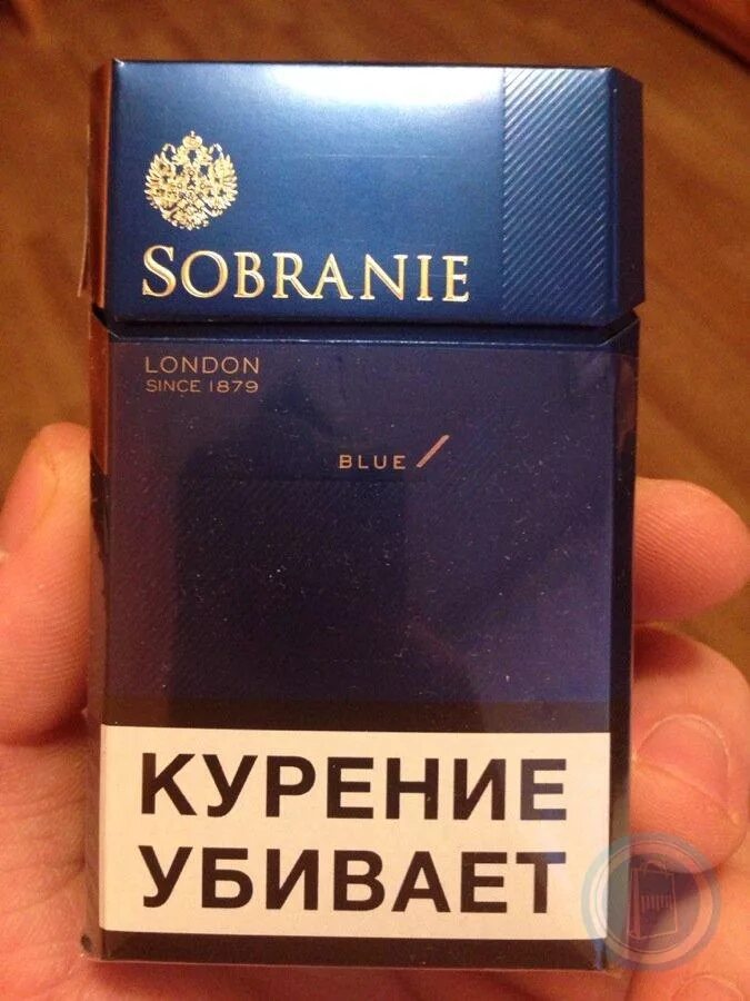 Собрание сигареты черные компакт. Собрание Блю Sobranie Blue. Собрание синие сигареты. Сигареты собрание компакт синий.