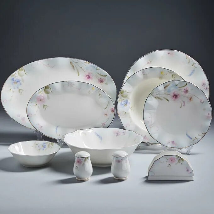 Набор посуды розенберг rgc-100101. Набор детской посуды wmf 6 предметов сафари. Посуда leander чехия. Столовая посуда 7. Красивая посуда на столе.