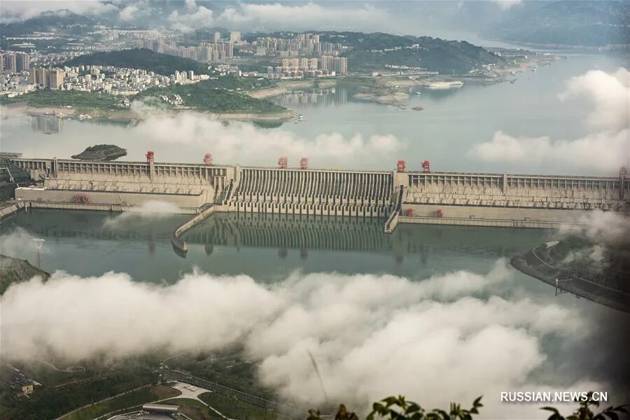 Китайская дамба. Санься три ущелья. Три ущелья ГЭС Янцзы. Плотина 3 ущелья Китай. Плотина на Янцзы.