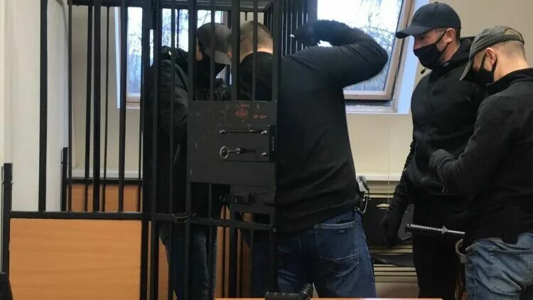 Порно Изнасиловал 16 Летнюю