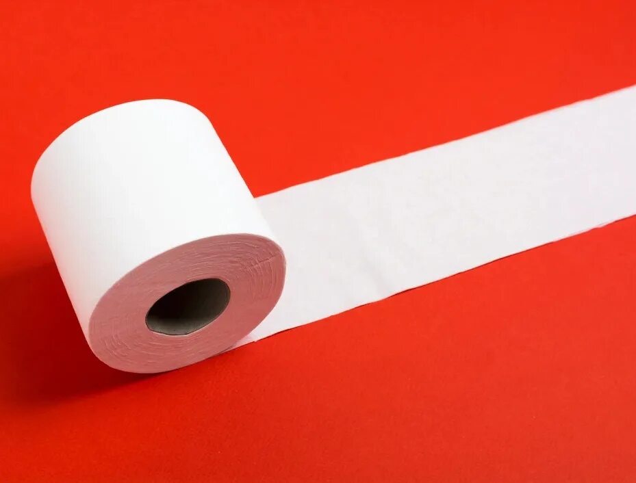 Рулон бумаги на столе. Текстура рулона бумаги. Туалетная бумага. Рулон кикой ленты в рулоне.