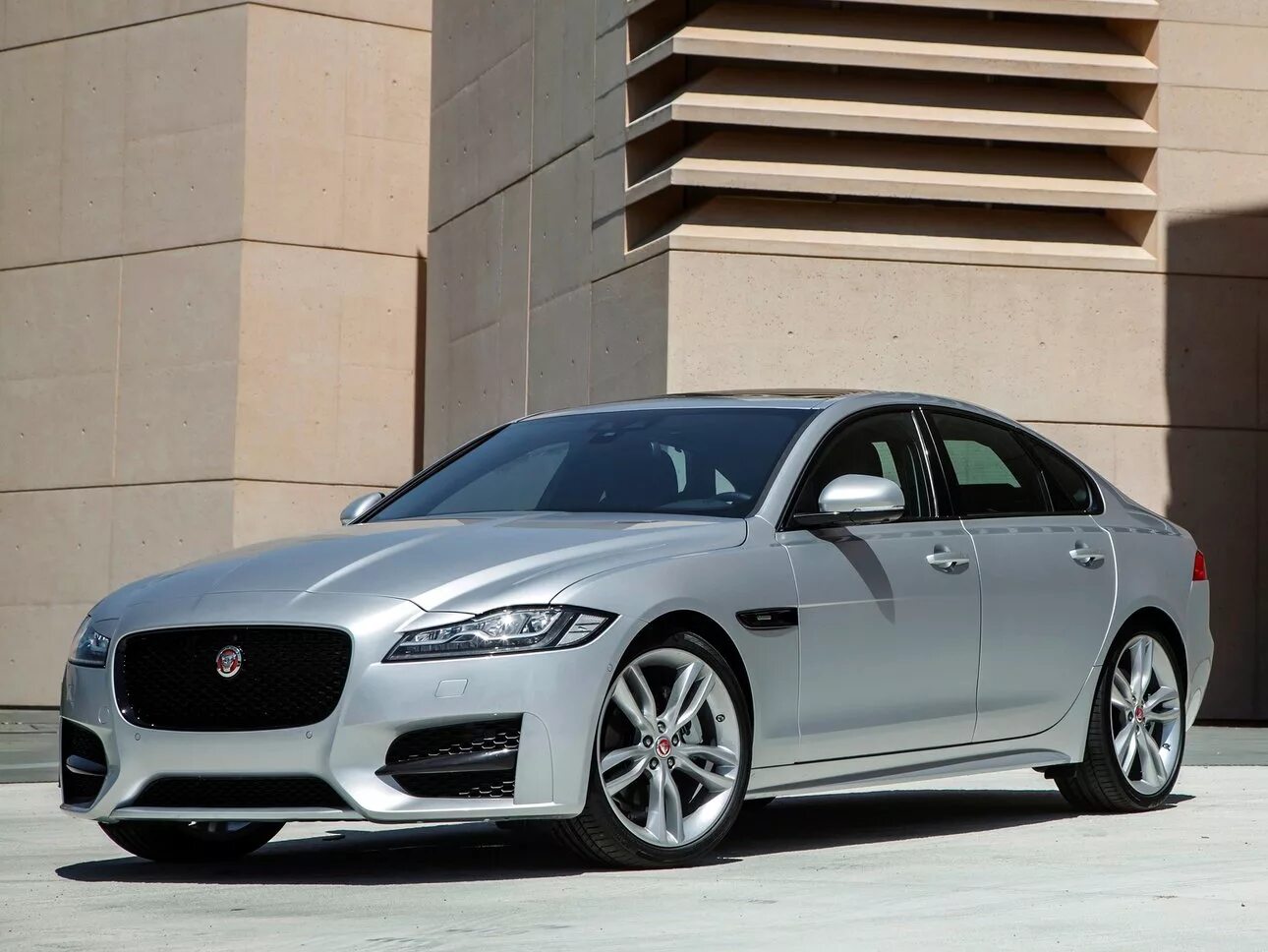 Частсу. Частсу. Дмб 1989. Частсу. Здание госсобрания республики мордовия.