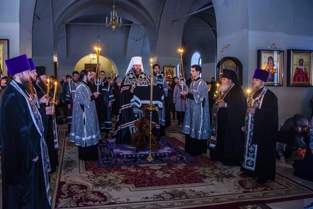 Служба во вторник первой седмицы великого поста. Покаянный канон Андрея Критского вторник. Храм Андрея Критского в Сергиево СПБ экскурсия.