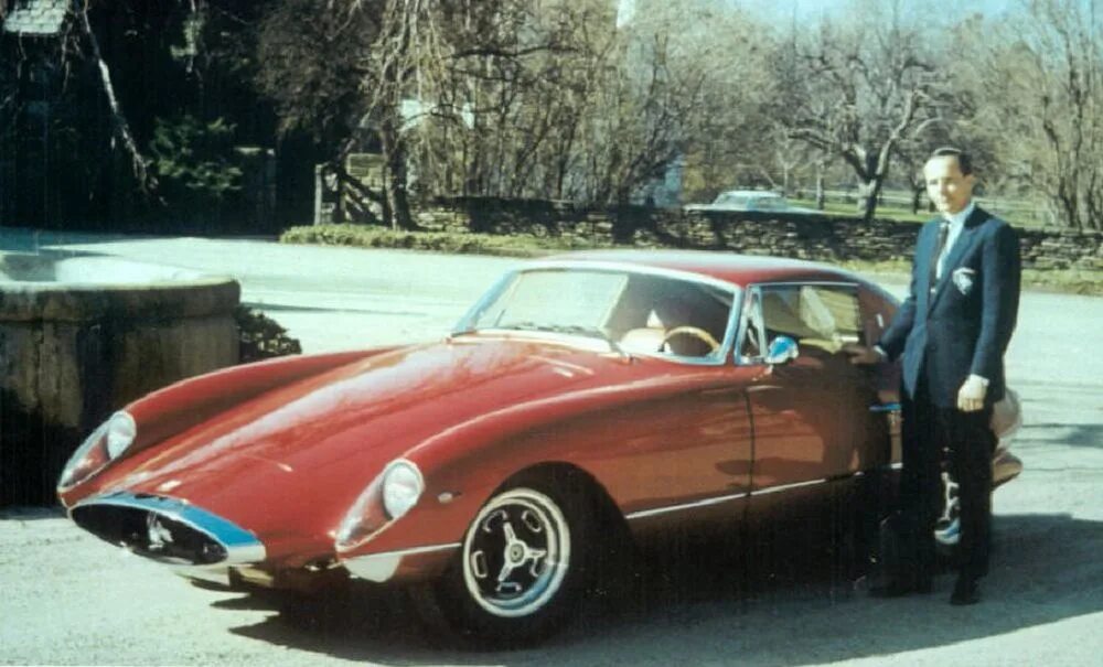 Леонид брежнев 1964. Иннокентий смоктуновский берегись автомобиля. Робот арс гришина. Джон маккарти ученый. Трудовое красное знамя.