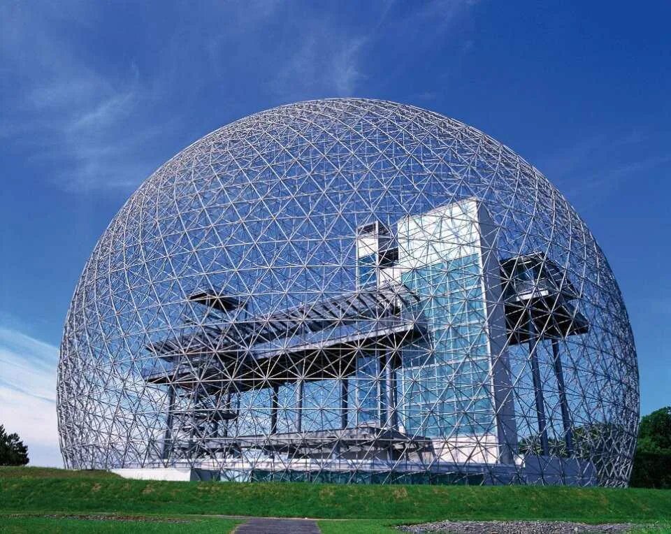 Международный медиацентр феникс пекин китай. Здание сфера в новосибирске. Алюминий в архитектуре здания. Круглое здание в новосибирске. Компьютерная графика в архитектуре.