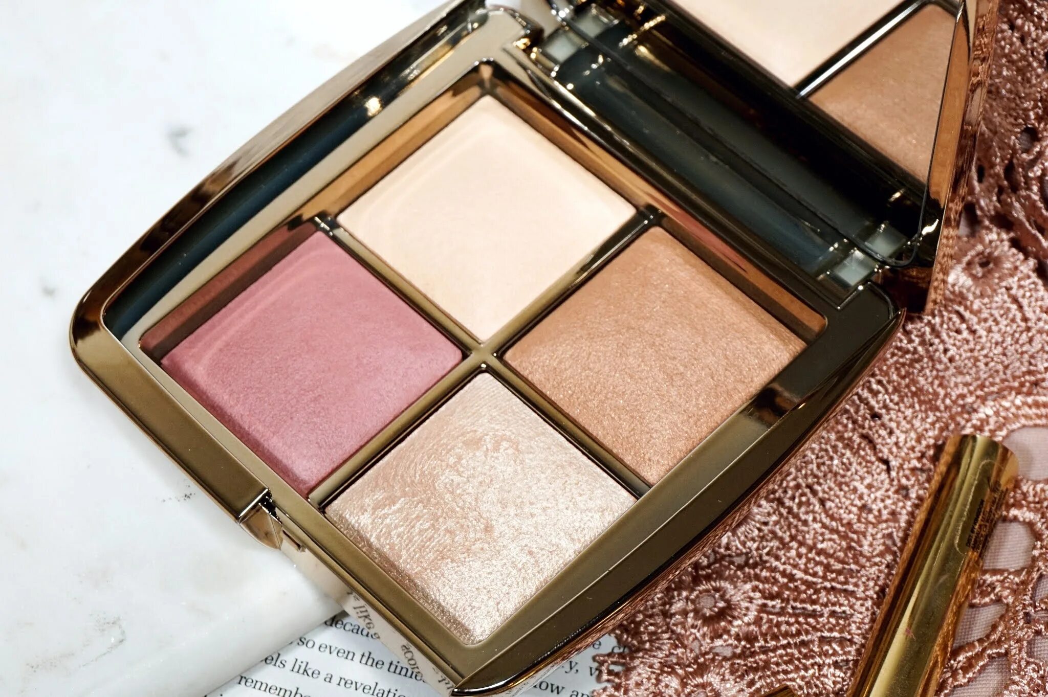 Hourglass palette. Hourglass палетка. Hourglass palette. Hourglass ambient lighting palette. Hourglass ambient lighting palette.