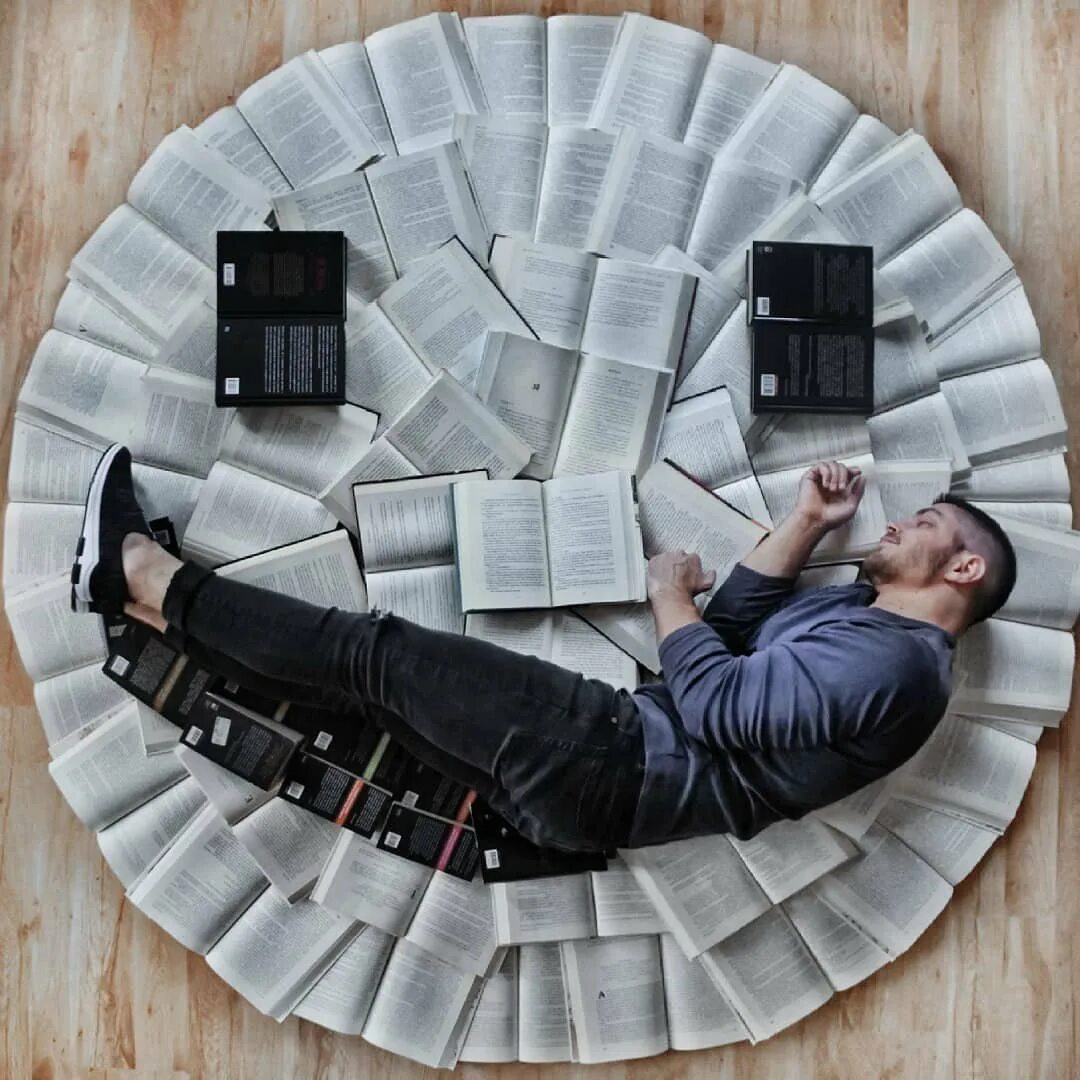 Нестандартные ракурсы. Самые оригинальные фото. Необычные ситуации. Ben heine художник. Необычные картины.