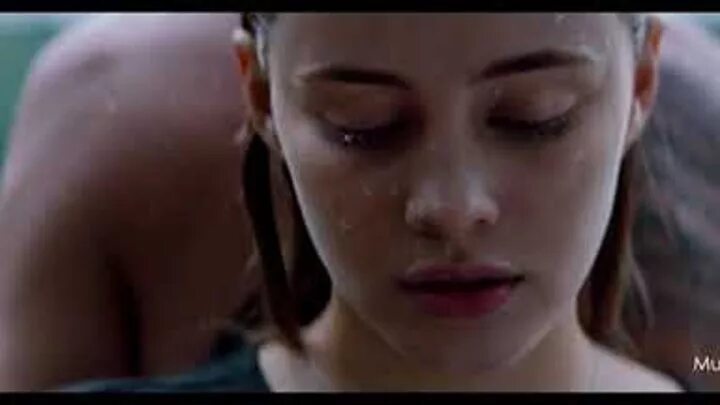 Склифосовский марина и олег расстались. Клип давай с тобой сыграем в прятки. Клип давай сыграем в прятки. Прятки песня hammali клип. Давай мы стобой мышраем в прятки.