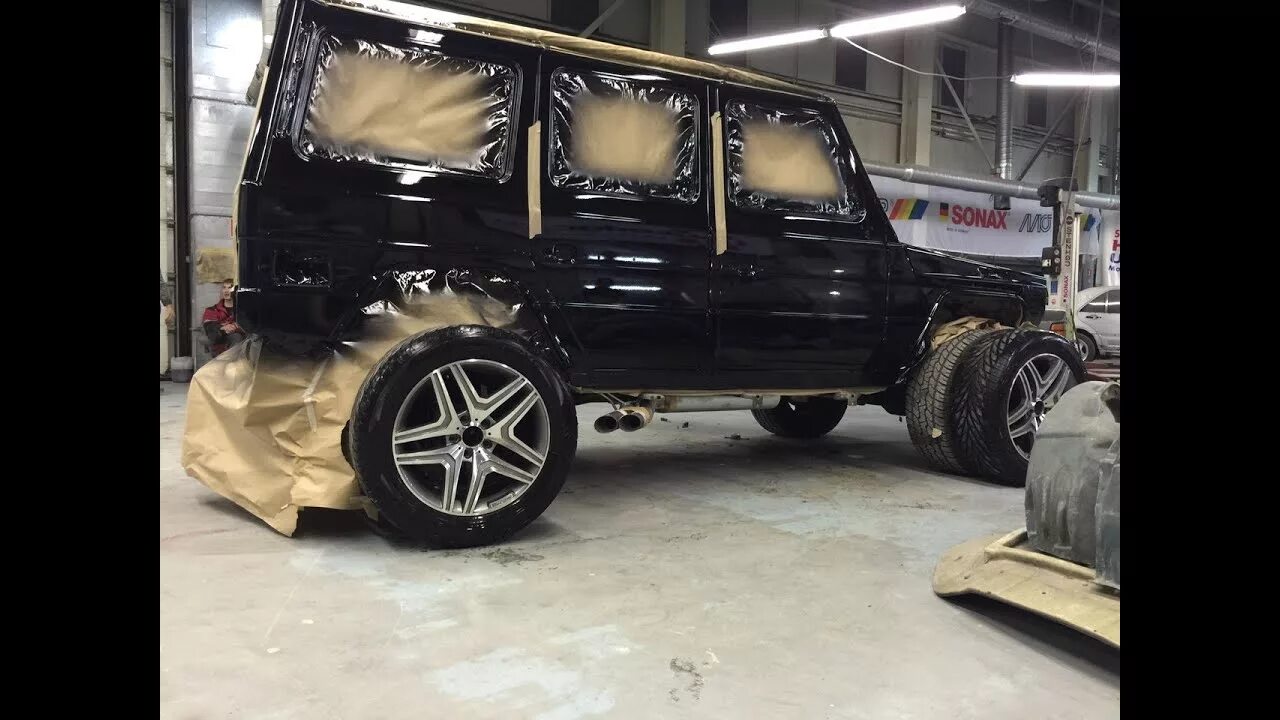 Завод гелендваген. Mercedes g63 amg бандитский. Выхлоп мерседес гелендваген. Гелик тонированный. Уазик не заехал в гараж.