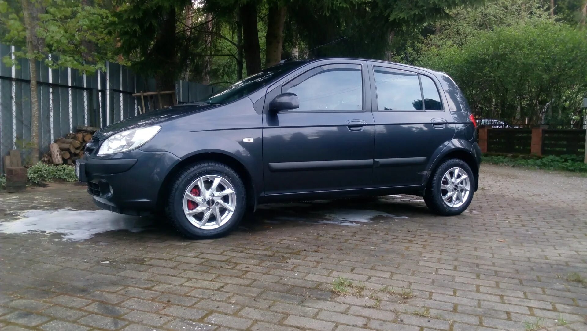 Диски гетц. Hyundai getz r14. диски r14 hyundai getz. хендай гетц 14. hyundai getz диски r19.