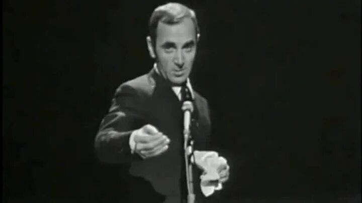 Charles Aznavour - la Boheme - - фото. Charles Aznavour White smoking.