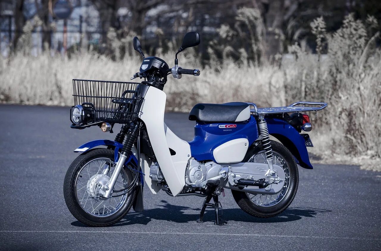 Скутеретта Honda. Honda sgx50. Honda super Cub Tuning. Honda super Cub 125x Sports Version.