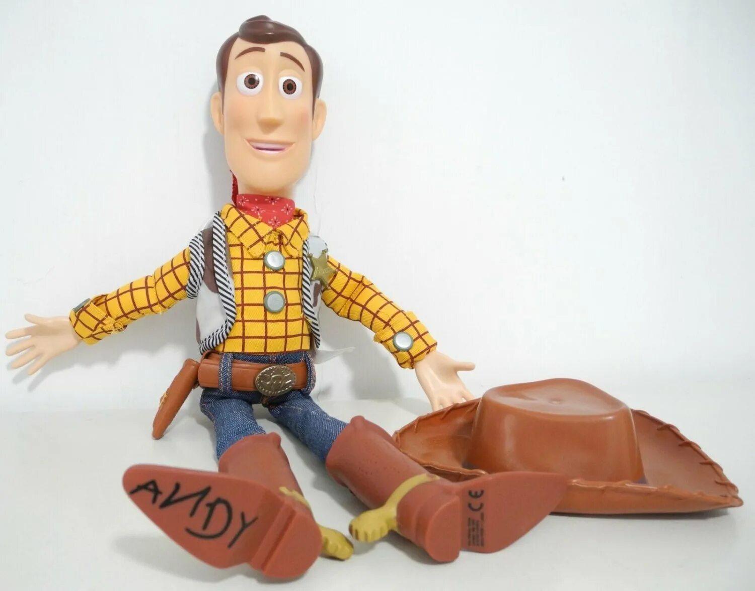 Ковбой вуди игрушка. Ковбой вуди(toy story). Ковбой вуди игрушка. Шериф вуди. Ковбой вуди.
