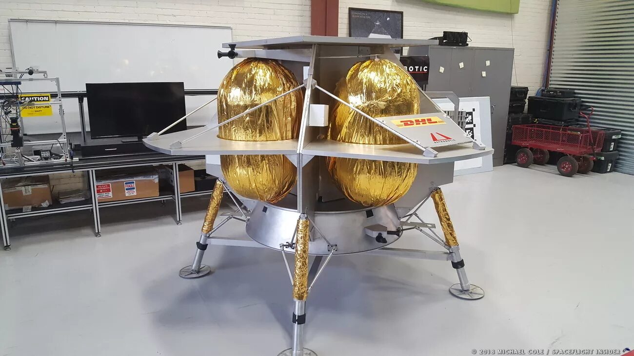 Astrobotic technology. Astrobotic peregrine. astrobotic peregrine lander. посадочный модуль dynetics. летательный аппарат на луне.