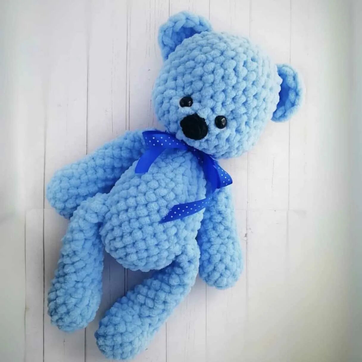 Игрушки из ализе пуффи файн. Мишка из плюшевой пряжи ализе пуффи. Плюшевый мишка ализе пуффи. Ализе пуффи зайка. Плюшевый зайчик из ализе пуффи.