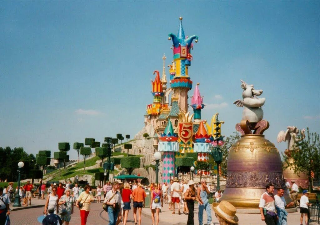 Bing create disney. Designing disneyland.